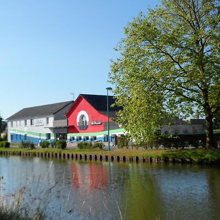Hotel La Peniche Pierrefitte-sur-Loire Exterior foto